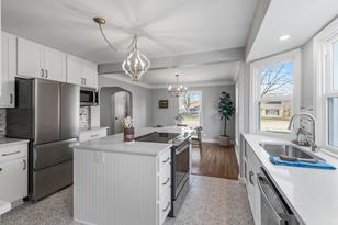 1442 Larpenteur Ave W - Photo 7