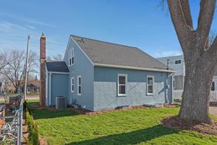 1442 Larpenteur Ave W - Photo 33