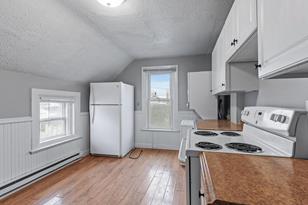 600 Charles Ave - Photo 3