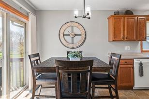 400 11th St - Photo 3