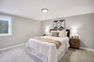 8226 Hiawatha Ave - Photo 25