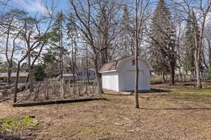 8226 Hiawatha Ave - Photo 35