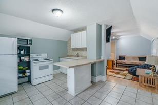 640 Van Buren St NE - Photo 7