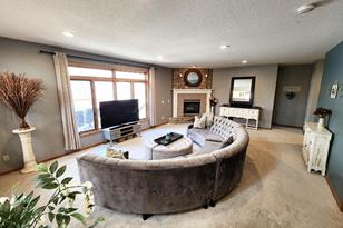 11673 Pondview Ct - Photo 13