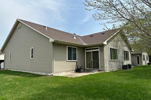 641 Meadow Ln - Photo 5