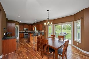 1820 Shannon Oaks Blvd NE - Photo 3