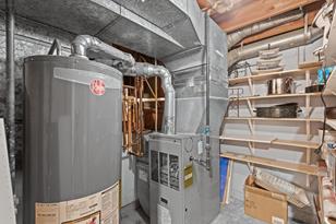 1432 Parkview Ln NE - Photo 11