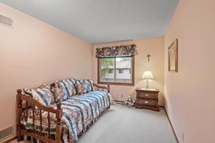 2527 Rose Ave E - Photo 17