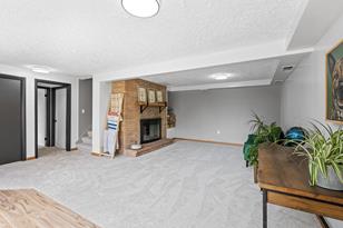 544 Ryan Ave W - Photo 57