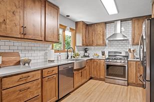 544 Ryan Ave W - Photo 11