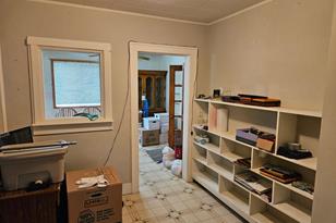 520 Geary Ave NE - Photo 5