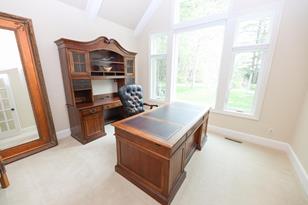 2710 Le Homme Dieu Heights NE - Photo 3