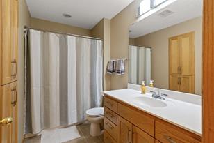 2422 Birch St W - Photo 31