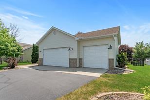 2422 Birch St W - Photo 35