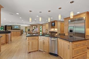 5605 Vagabond Ln N - Photo 3