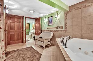 12003 Lindstrom Ln - Photo 59