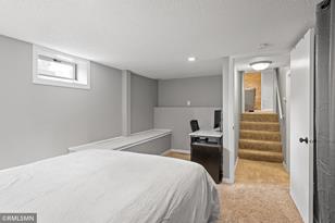 2415 Ronald Ave - Photo 25