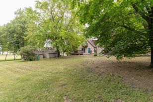 825 Springen Ave - Photo 13