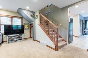 825 Springen Ave - Photo 25