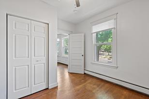 61 Delos St W - Photo 49