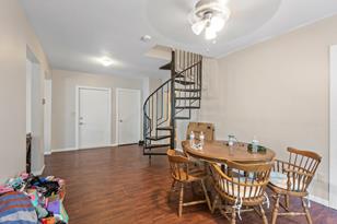 61 Delos St W - Photo 19