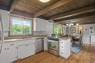 3555 Chippewa Rd - Photo 5