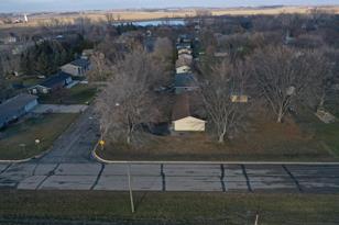 205 5th Street NW - Photo 35