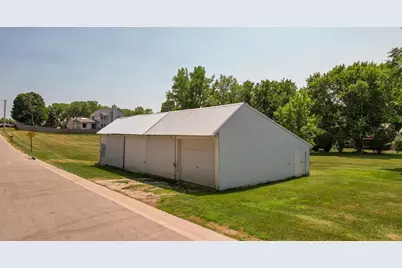 1003 Grand Street SE, Chatfield, MN 55923 - Photo 3