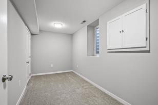 253 Hawes Ave - Photo 15