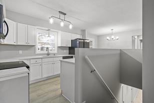 253 Hawes Ave - Photo 3
