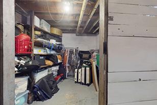 615 University Ave NE - Photo 37