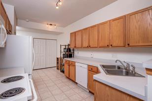 1646 Liberty Cir - Photo 3