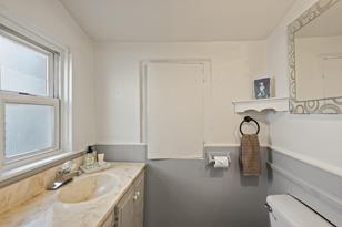 303 Maryland Ave W - Photo 11