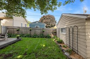 303 Maryland Ave W - Photo 25