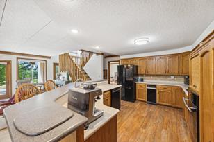 2333 Hawthorn Hill Road NE - Photo 3