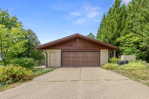 2333 Hawthorn Hill Road NE - Photo 31