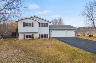 305 Hogan Cir - Photo 15