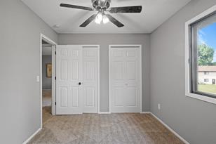 1560 Helmo Ave N - Photo 17