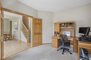 935 Earley Lake Pl - Photo 3