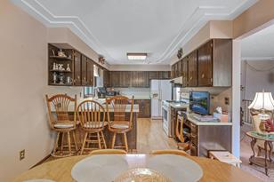 4041 Clover Ave - Photo 5