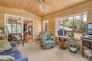 4041 Clover Ave - Photo 3