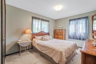 4041 Clover Ave - Photo 11