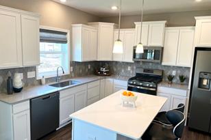 2942 Ironwood Blvd - Photo 3