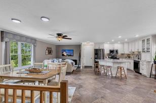 808 Second St SE - Photo 5