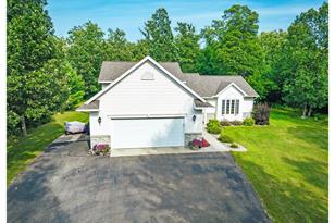 1838 Grotte Ave NE - Photo 13