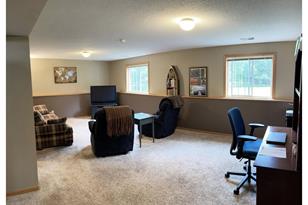 1838 Grotte Ave NE - Photo 9