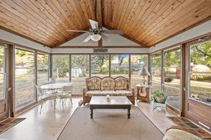 1345 Valley St - Photo 13