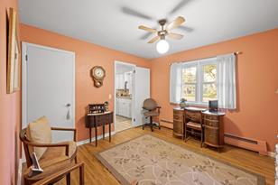 1345 Valley St - Photo 15