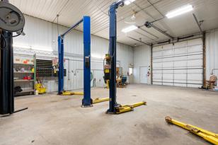 8150 Viking Blvd NW - Photo 33