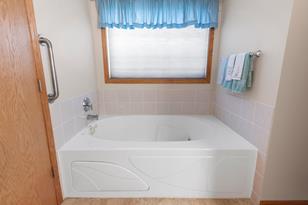 345 Roosevelt St S - Photo 3